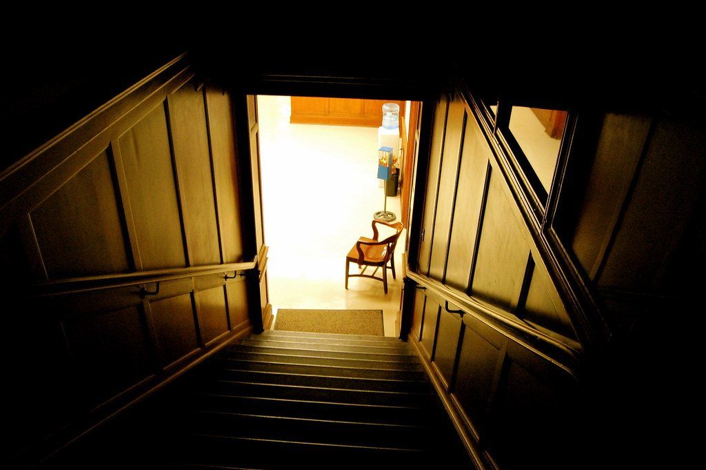 Giles County Courthouse: Interior Stairs