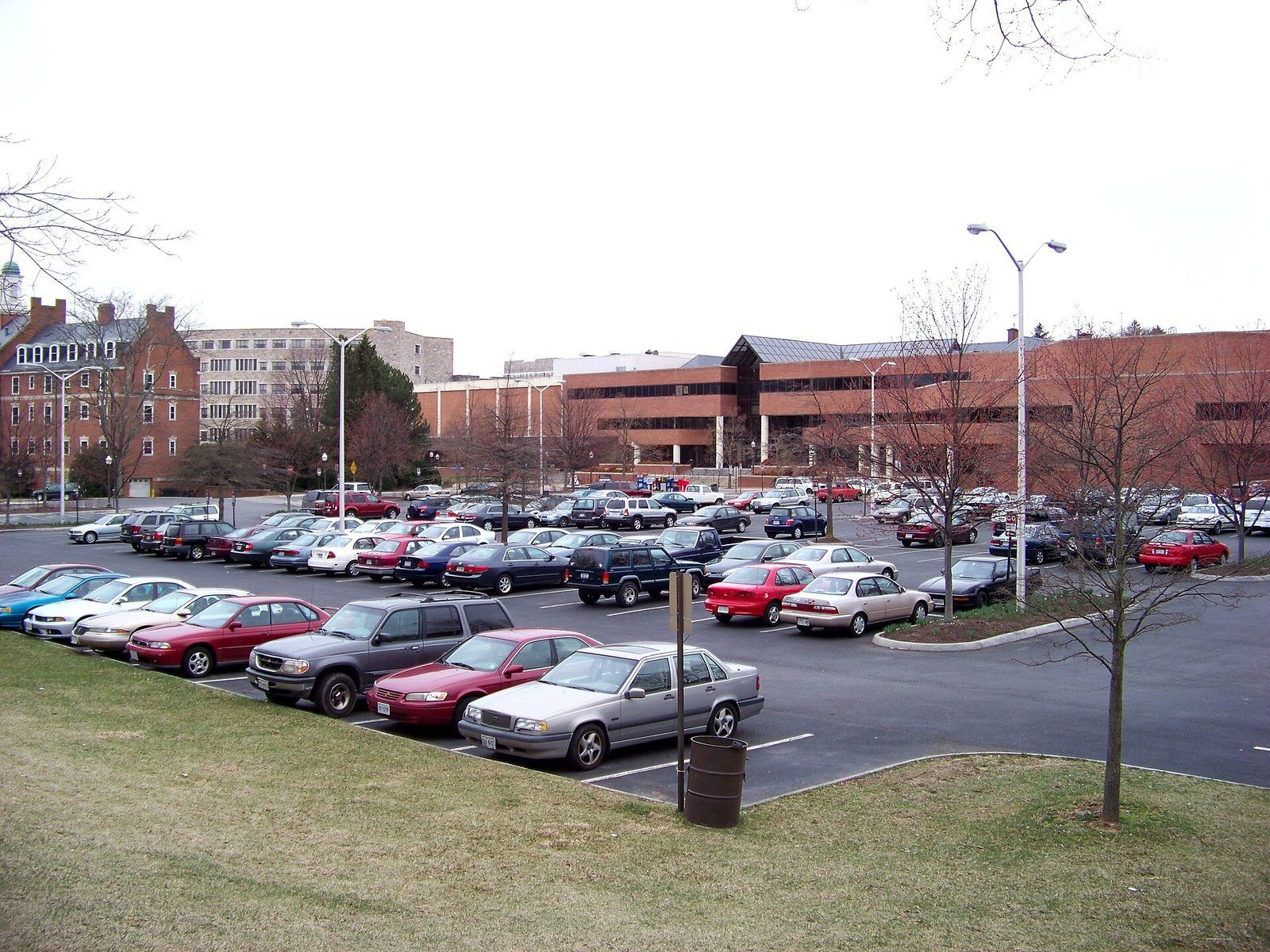 Squires Lot - Virginia Tech Campus - panoramio