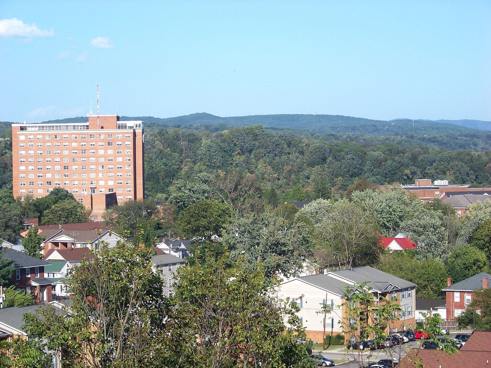 Radford University Highrise - panoramio